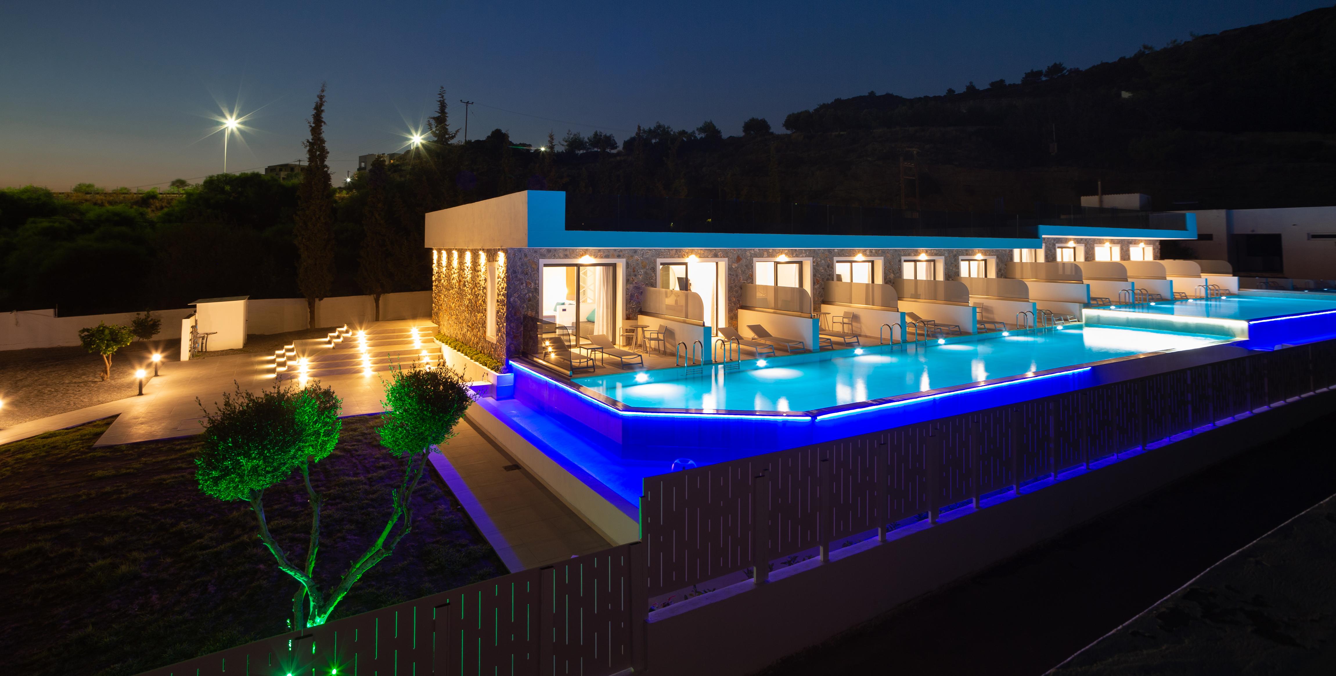 פליראקי Zoes Hotel & Suites מראה חיצוני תמונה