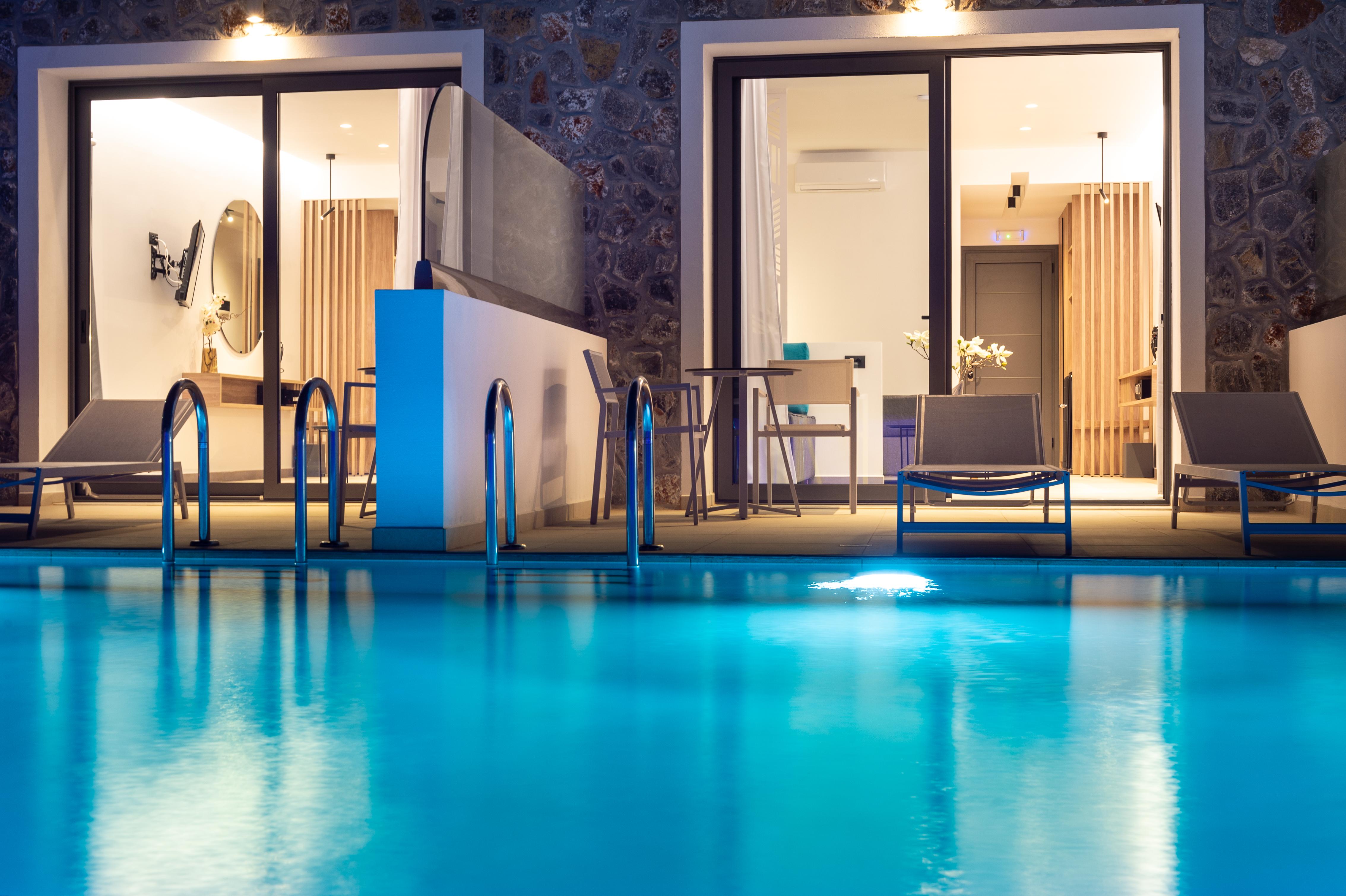 פליראקי Zoes Hotel & Suites מראה חיצוני תמונה