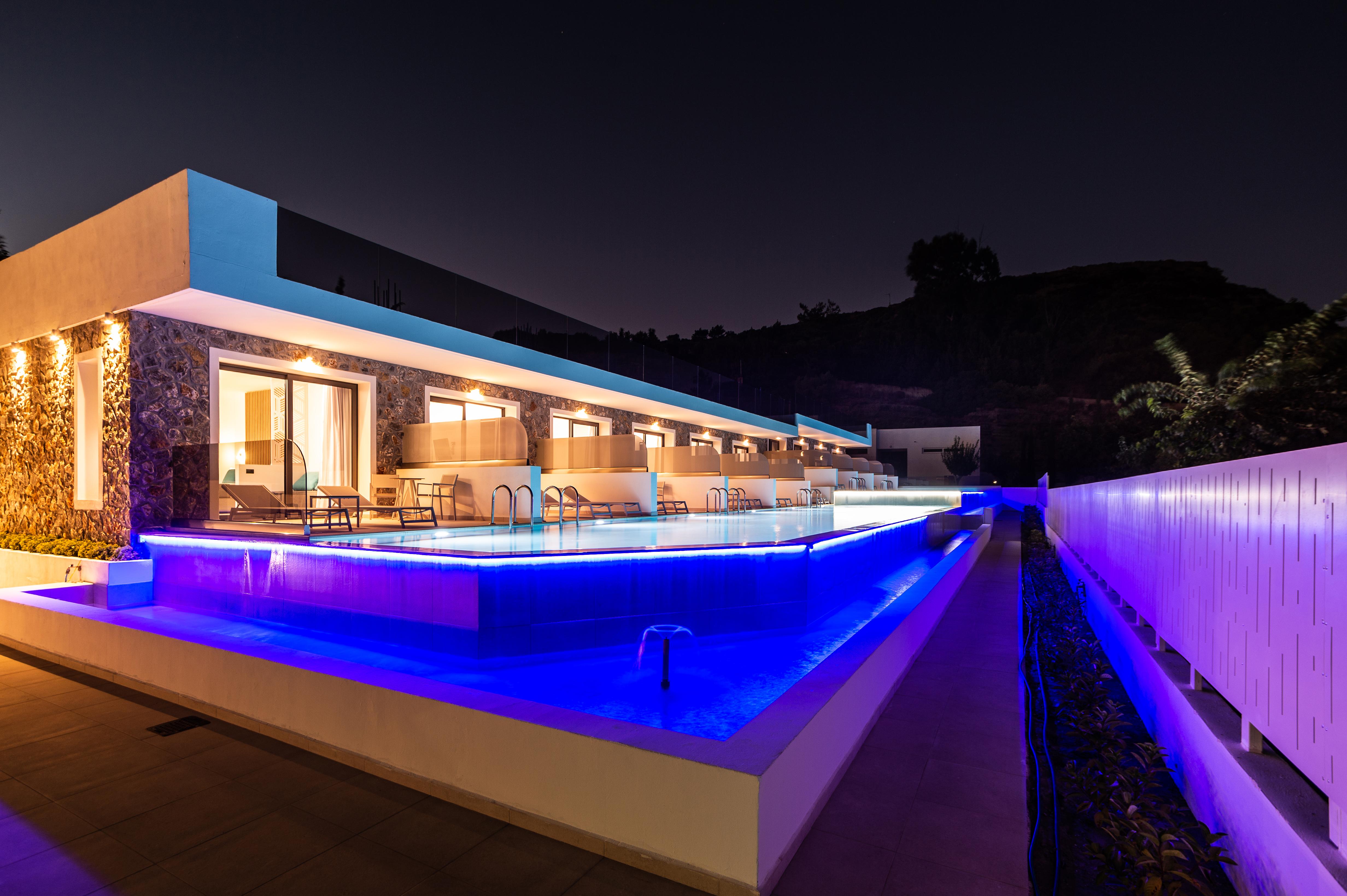 פליראקי Zoes Hotel & Suites מראה חיצוני תמונה