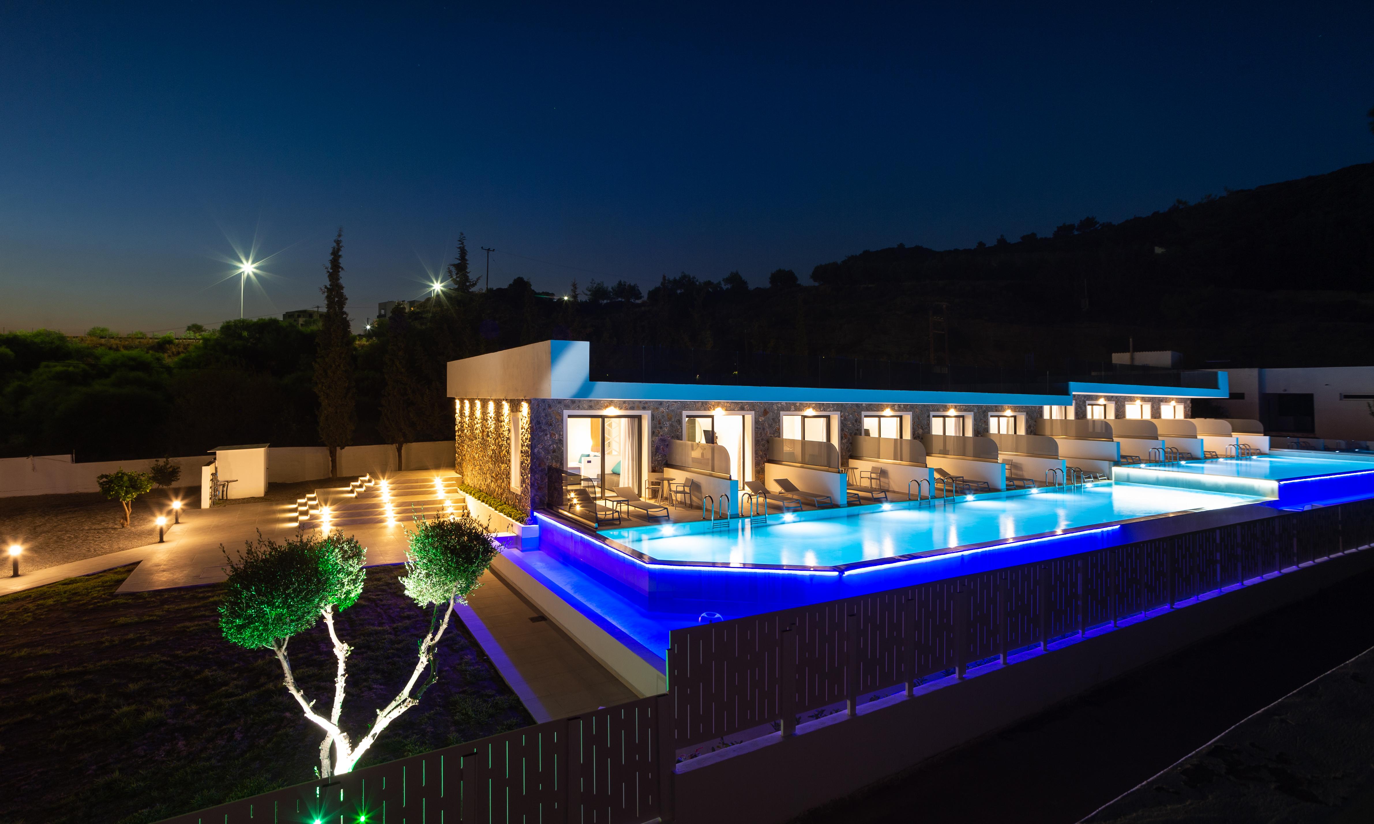 פליראקי Zoes Hotel & Suites מראה חיצוני תמונה