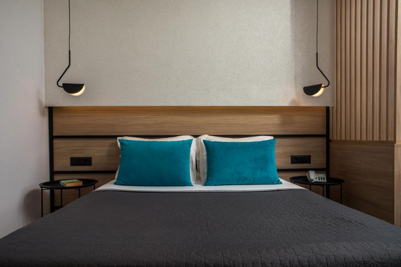 פליראקי Zoes Hotel & Suites מראה חיצוני תמונה